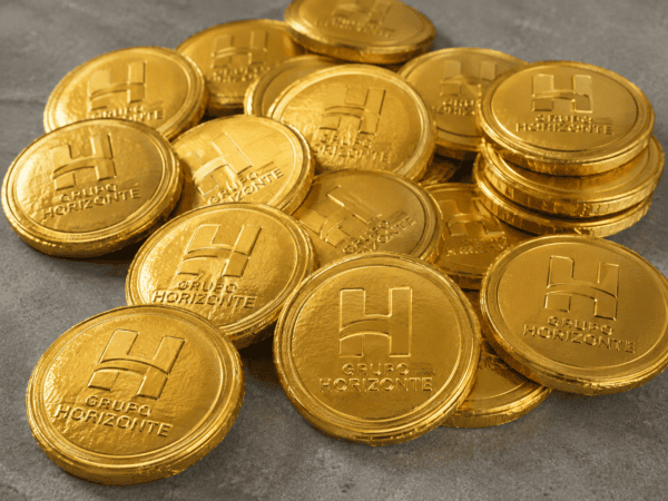 Relieve Cacao · Monedas de chocolate personalizadas para empresas