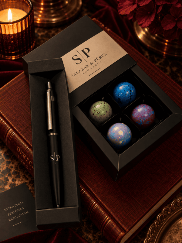 Set Signature · Bombones y lapicero personalizado para empresas