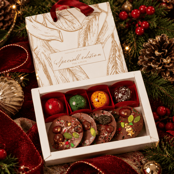 ChatGPT Image 13 sept 2026, 20_14_53 Selección Cacao navidad · Bombones personalizados para empresas
