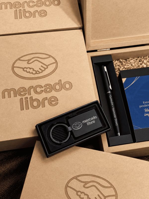 Regalos corporativos Mercado Libre(3) Distinción Ejecutiva · Bombones personalizados para empresas