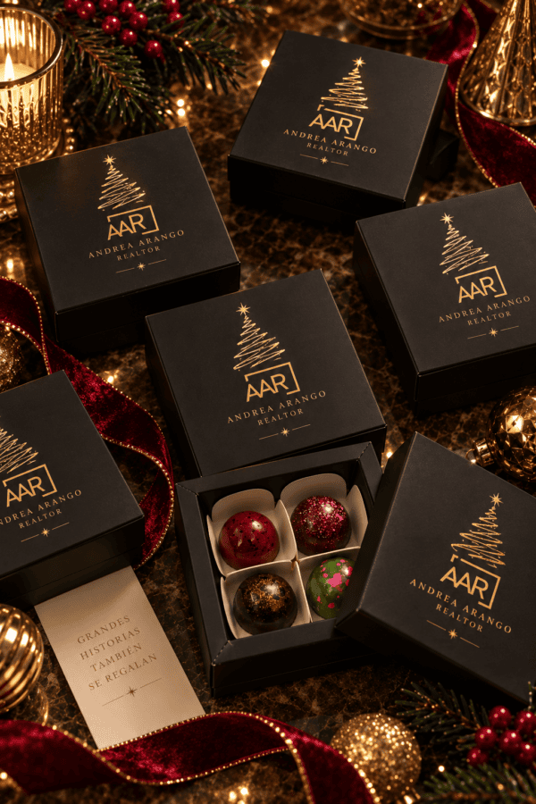 Regalos navideños de lujo AAR Sello 4 navidad· Bombones personalizados para empresas